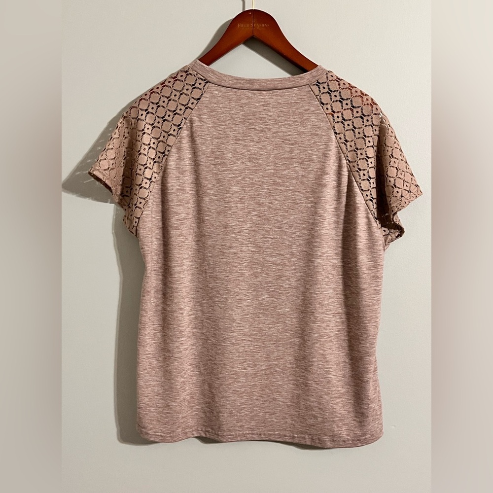 Women’s t-shirt with lace sleeves - Picture 2 of 8